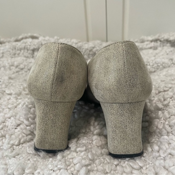 Stuart Weitzman Vintage Heels 9 - Picture 9 of 9